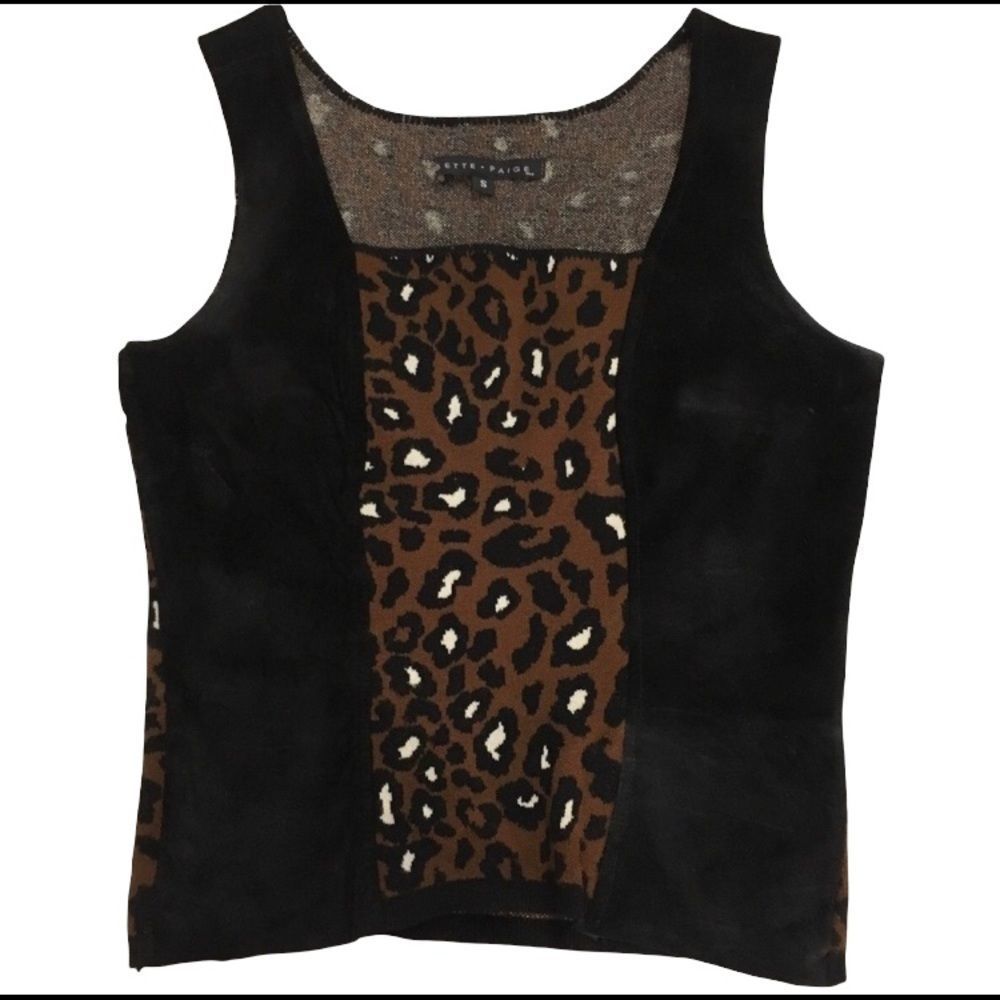 Bette Paige Sleeveless Sweater Top With Suede